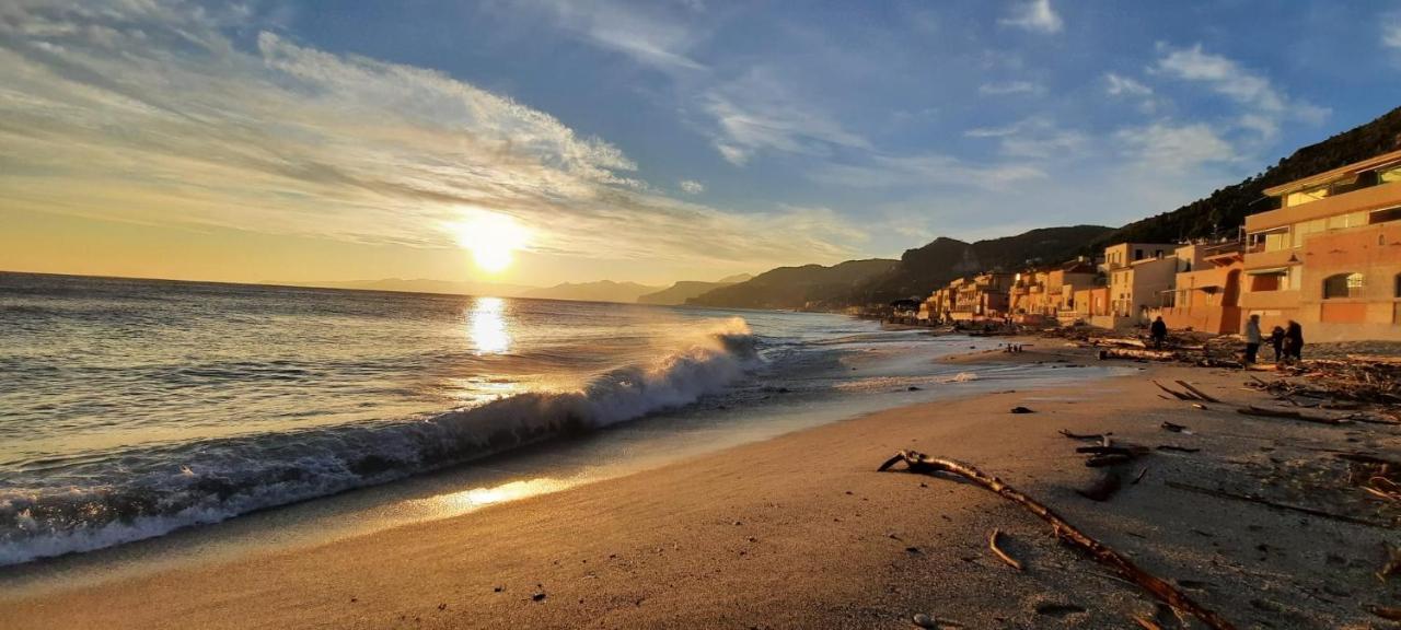 Agriturismo Alveare فينالي ليغوري المظهر الخارجي الصورة