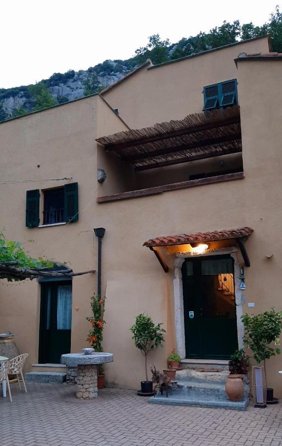 Agriturismo Alveare فينالي ليغوري المظهر الخارجي الصورة
