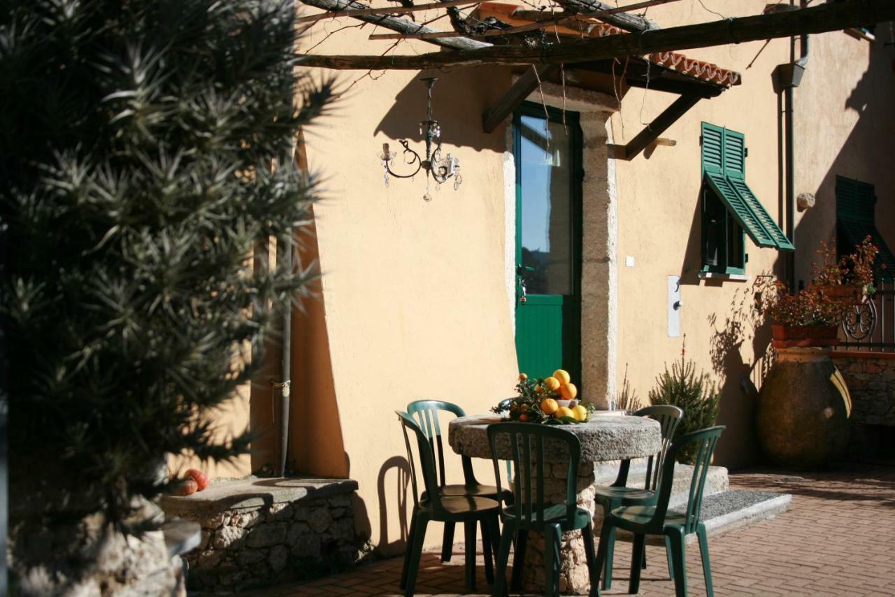 Agriturismo Alveare فينالي ليغوري المظهر الخارجي الصورة