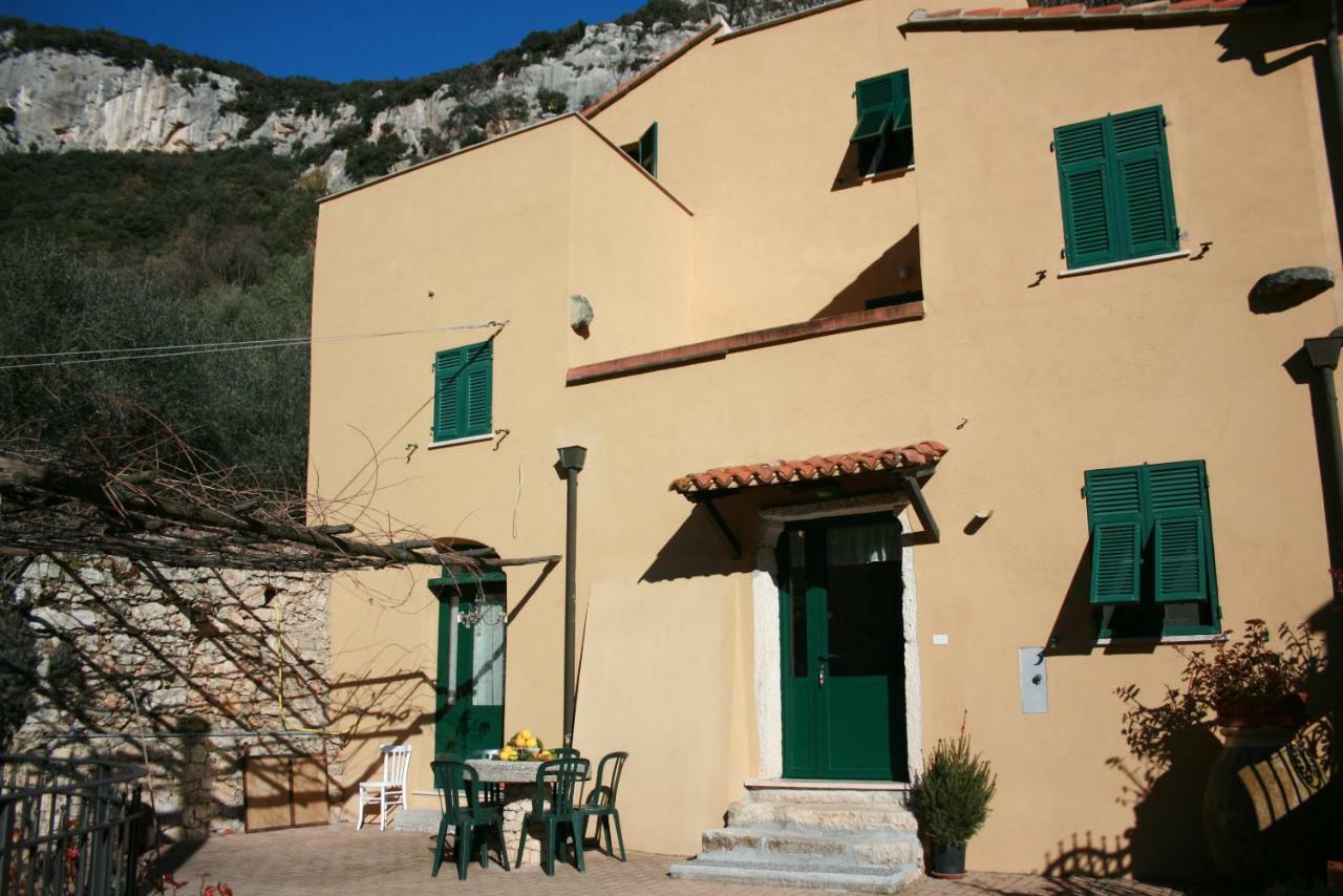 Agriturismo Alveare فينالي ليغوري المظهر الخارجي الصورة